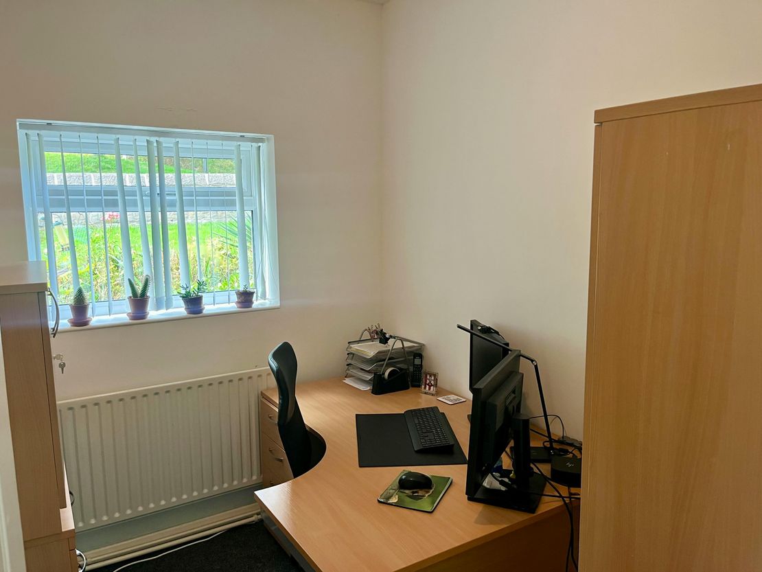 9 Queensgate, Grenoside, Sheffield, S35 8QL