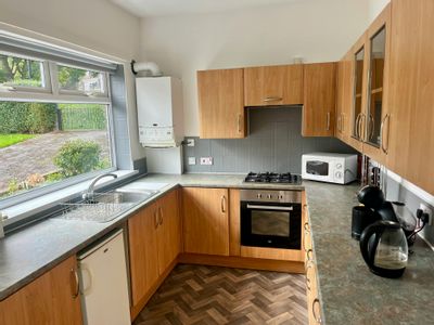 Property Image for 9 Queensgate, Grenoside, Sheffield, S35 8QL