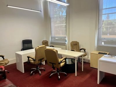 Property Image for Office Suites at Adams House, 127-129 Mile End Road, Stepney Green, London, E1 4BG