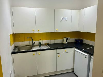 Property Image for Office Suites at Adams House, 127-129 Mile End Road, Stepney Green, London, E1 4BG