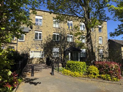 Property Image for Flat 6 Dearne Court House, 155 Wakefield Road, Huddersfield, Scissett, HD8 9HR
