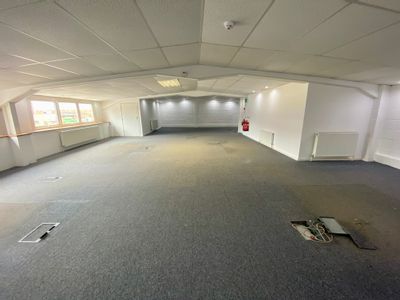 Property Image for Unit 8, Thames Industrial Estate, High Street South, Dunstable, Bedfordshire, LU6 3HL