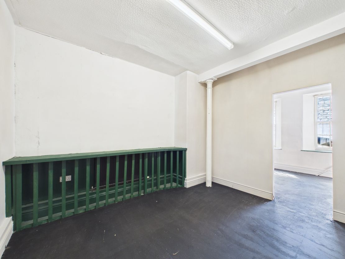 107 English Street, Dumfries, Dumfries And Galloway, DG1 2DA