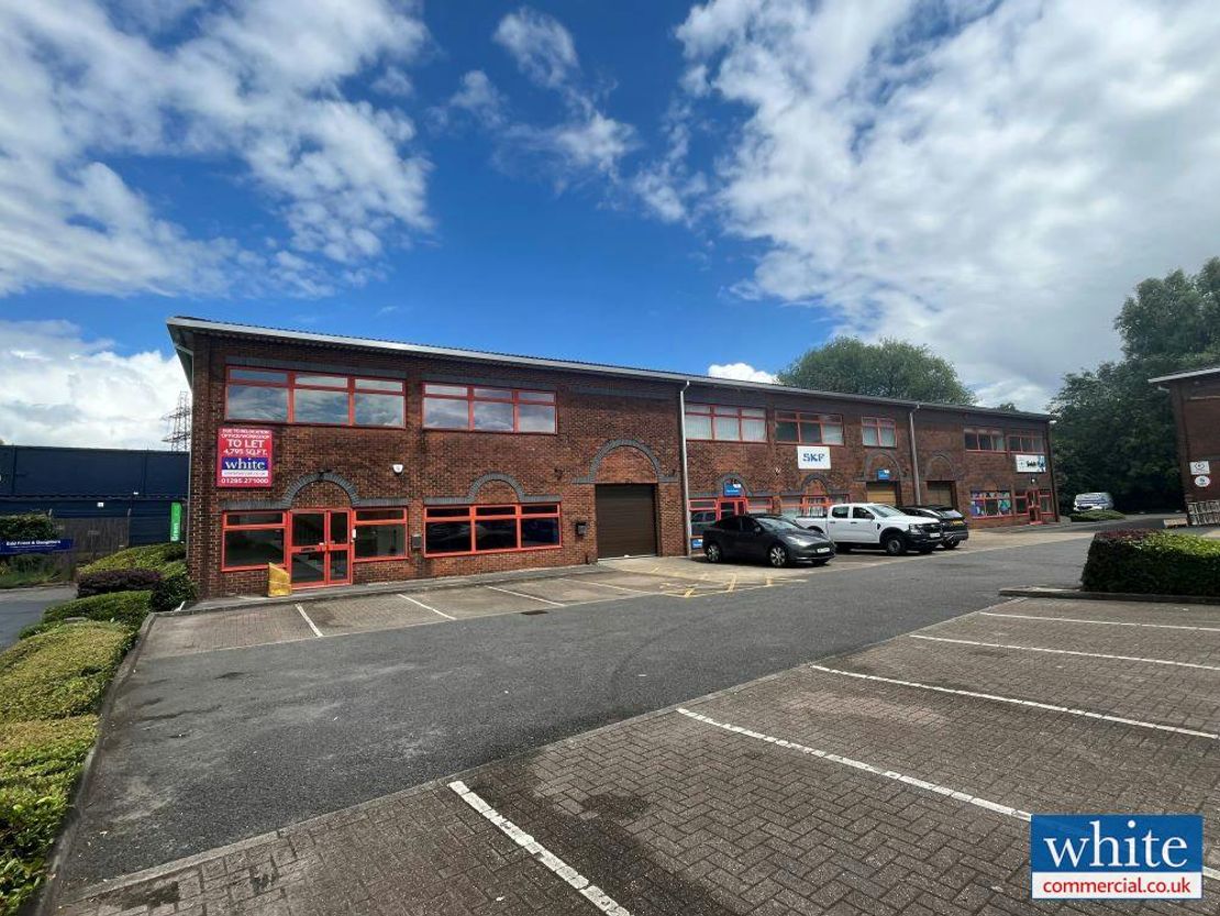 1 Canada Close, Banbury, OX16 2RT
