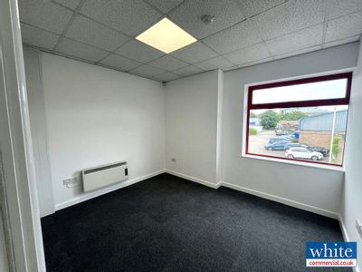Property Image for 1 Canada Close, Banbury, OX16 2RT