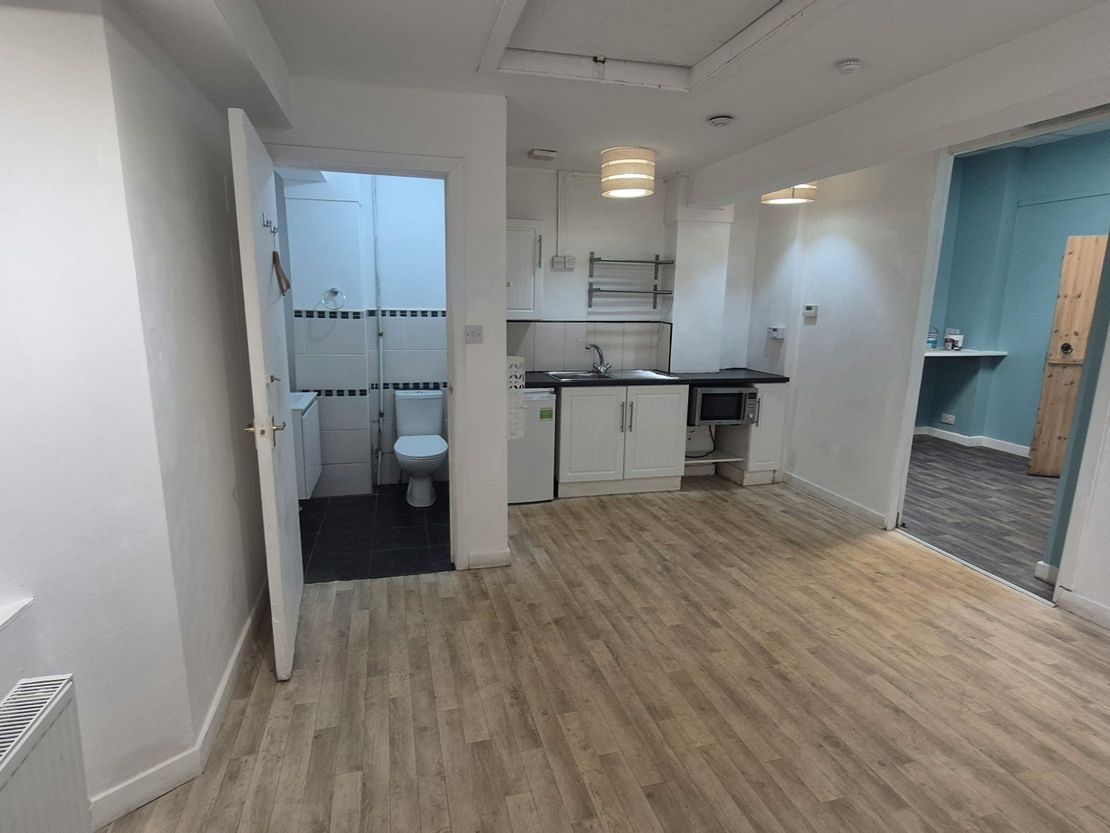 701 Cathcart Road, Mount Florida, Glasgow, G42 8UA