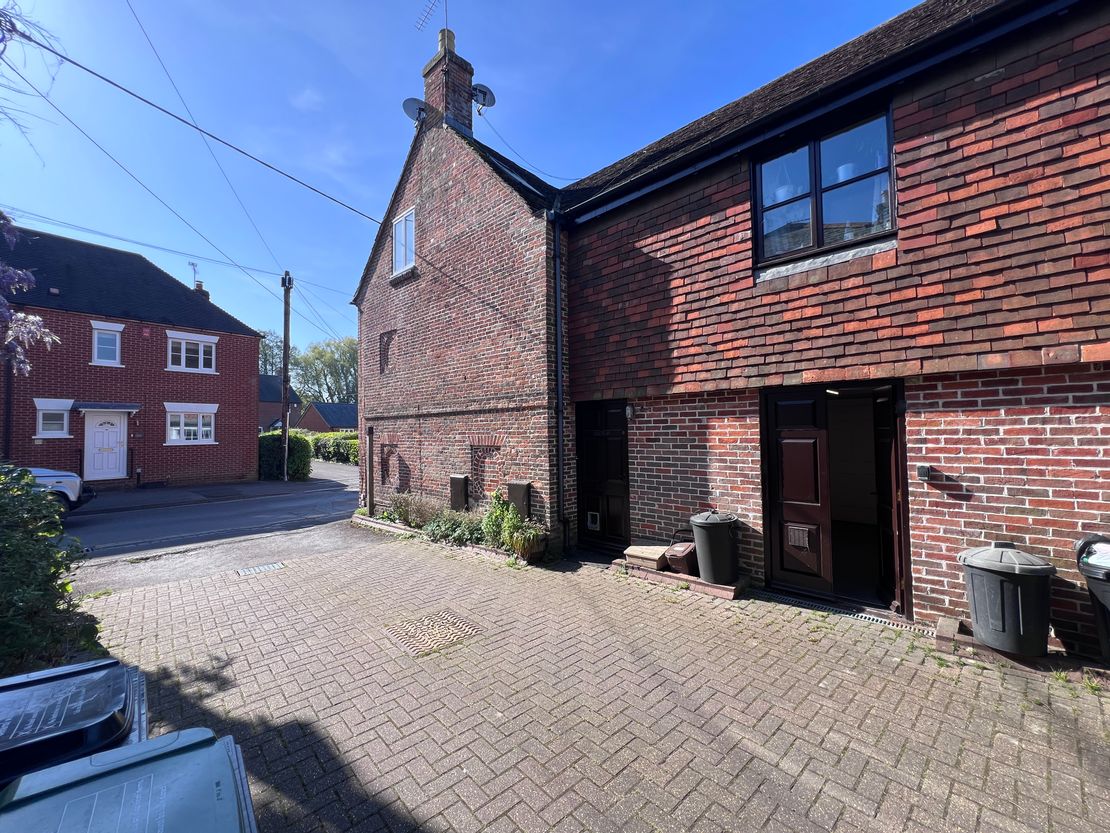 The Old Schoolhouse, Provost Street, Fordingbridge, Hampshire, SP6 1AY