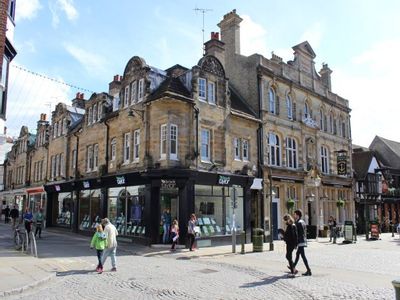 Property Image for 1 Market Square, Horsham, West Sussex, RH12 1EU