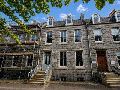 Property Image for 13 Albyn Terrace, Aberdeen, AB10 1YP