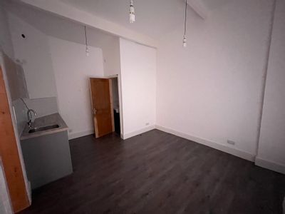 Property Image for 21-25 Headingley Lane, Leeds, West Yorkshire, LS6 1BL