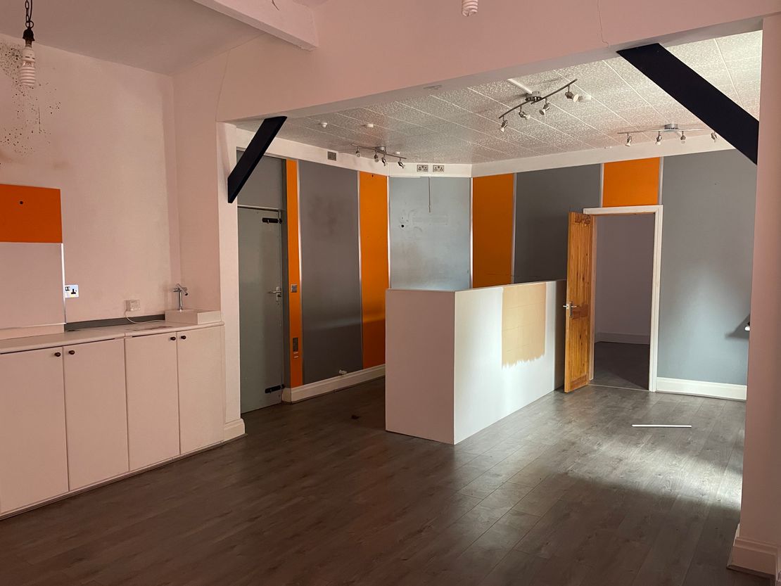 21-25 Headingley Lane, Leeds, West Yorkshire, LS6 1BL
