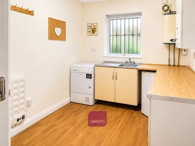 Property Image for 1-4 Market Place, Cheadle, Stoke-On-Trent, Staffordshire, ST10 1AH