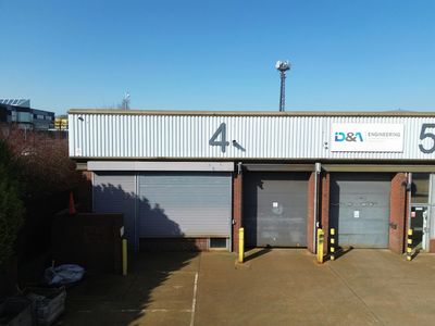 Property Image for 4 Hall Road, Maylands Wood Estate, Hemel Hempstead, HP2 7BH