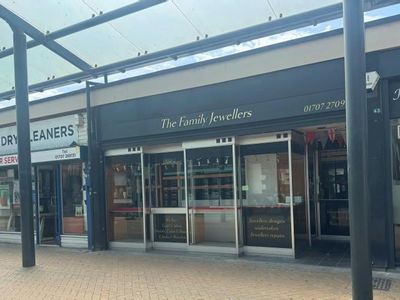 Property Image for 6 The Arcade, Hatfield, AL10 0JY