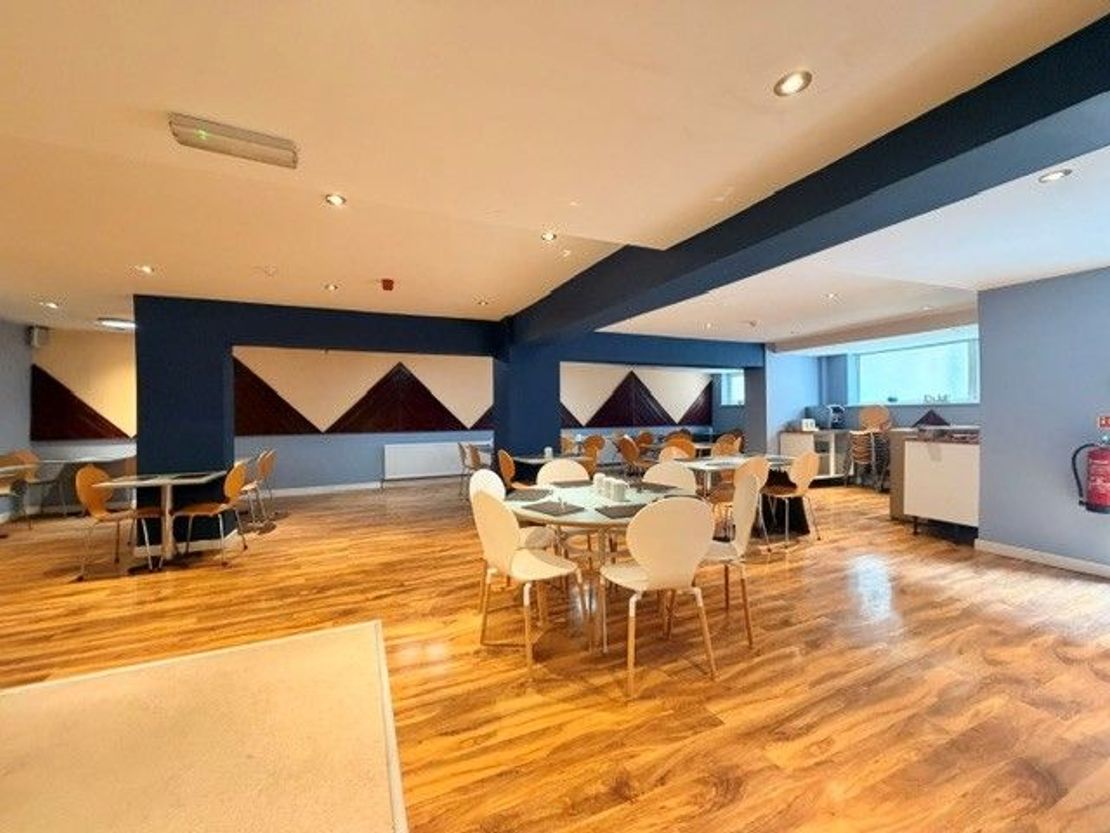 Sunny Days Hotel, 391-395, Promenade, Blackpool, FY1