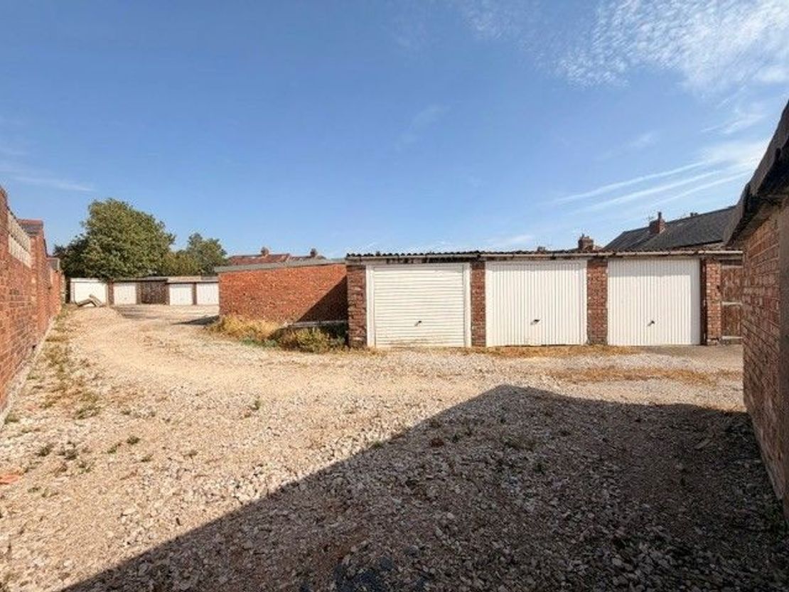 Land and Garages Lying to the South of Bloomfield Road