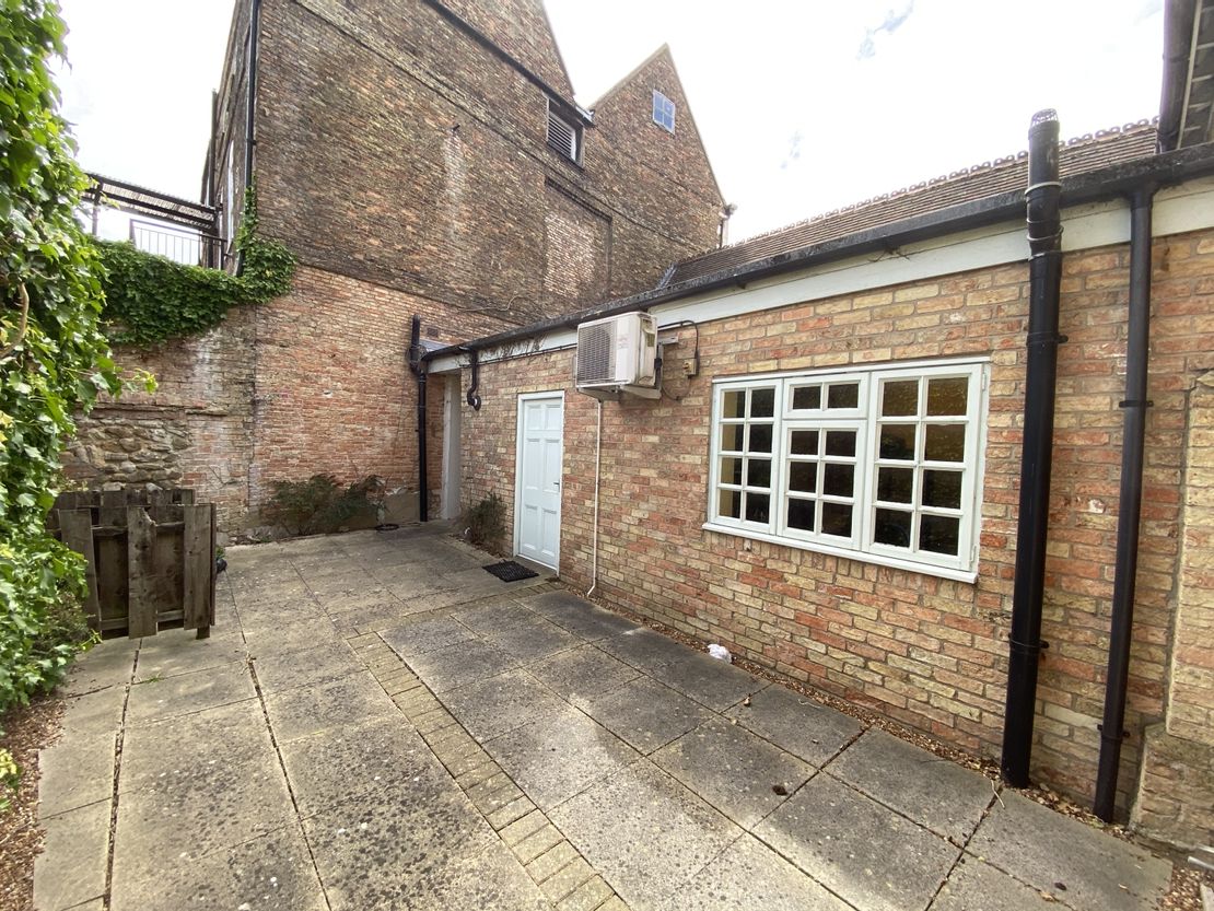 70 Market Street, Ely, Cambridgeshire, CB7 4LS