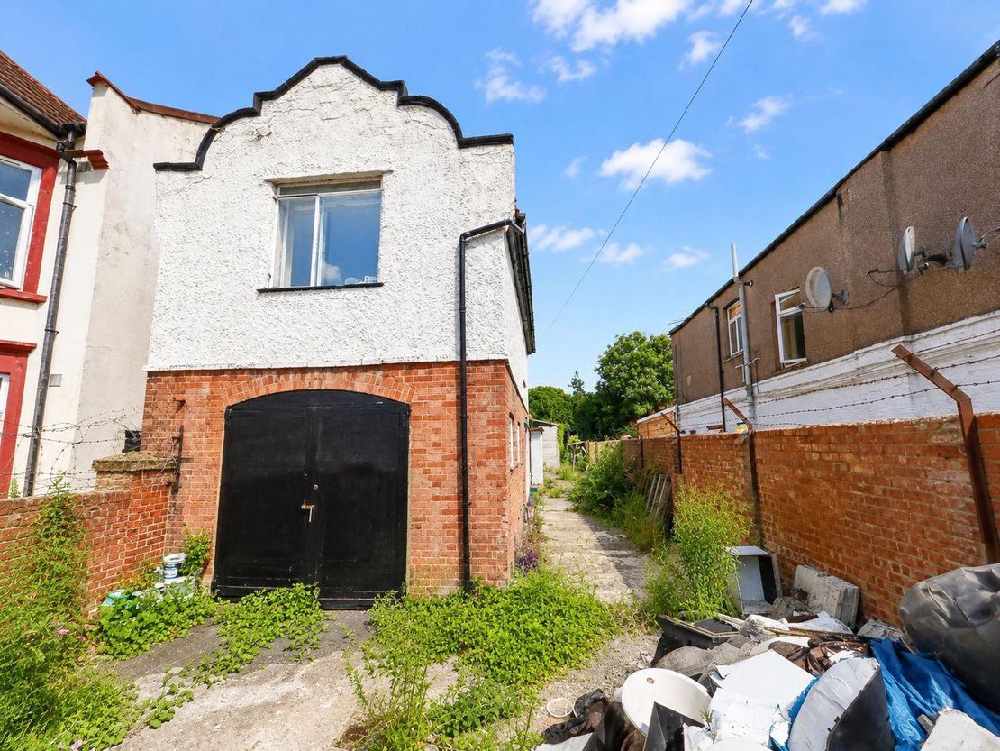 100B London Road, Wembley, Greater London, HA9 7HG