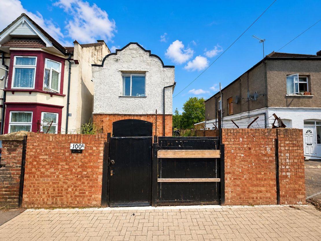 100B London Road, Wembley, Greater London, HA9 7HG