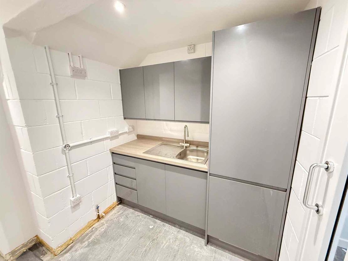 67 Riverside Estate, Sir Thomas Longley Road, Medway City Estate, Rochester, Kent, ME2 4BH