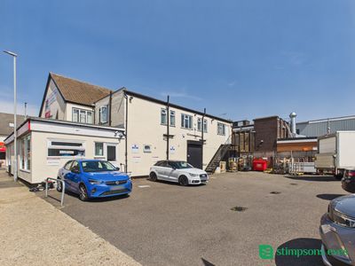 Property Image for 183 - 185 Marsh Road, Luton, Bedfordshire, LU3 2QG