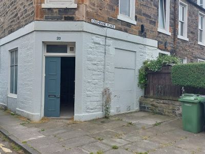 Property Image for 20, Cochrane Place, Edinburgh, EH6 8AH