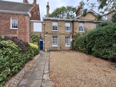 Property Image for 28 St. Peters Street, Bedford, Bedfordshire, MK40 2NN