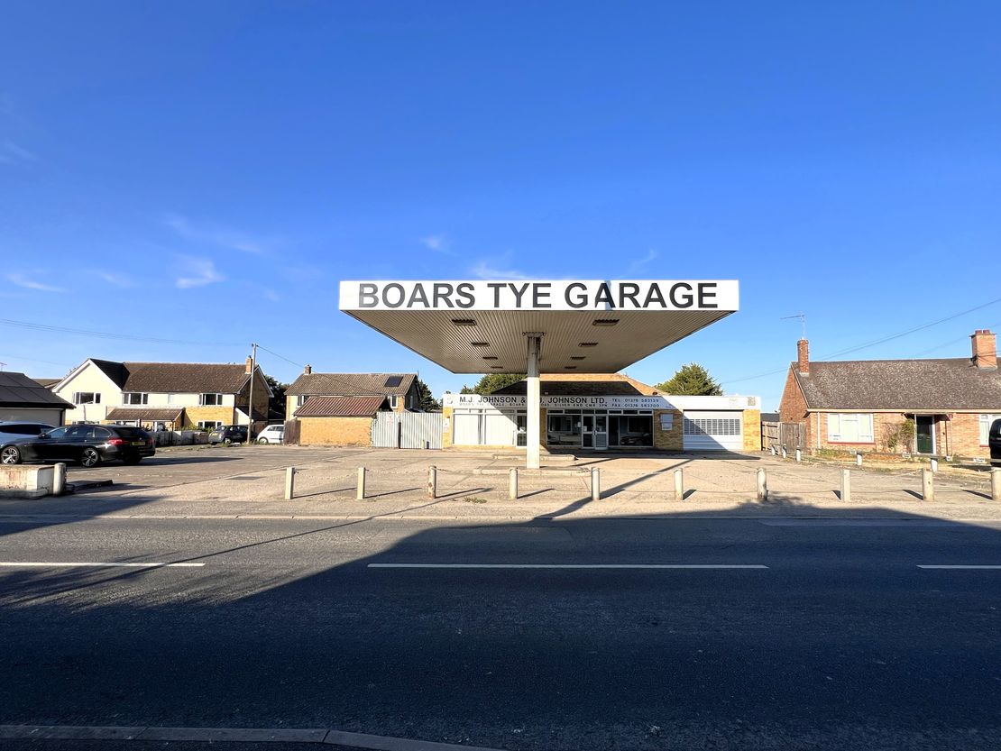 Boars Tye Garage, Boars Tye Road, Silver End, Witham, Essex, CM8 3PN