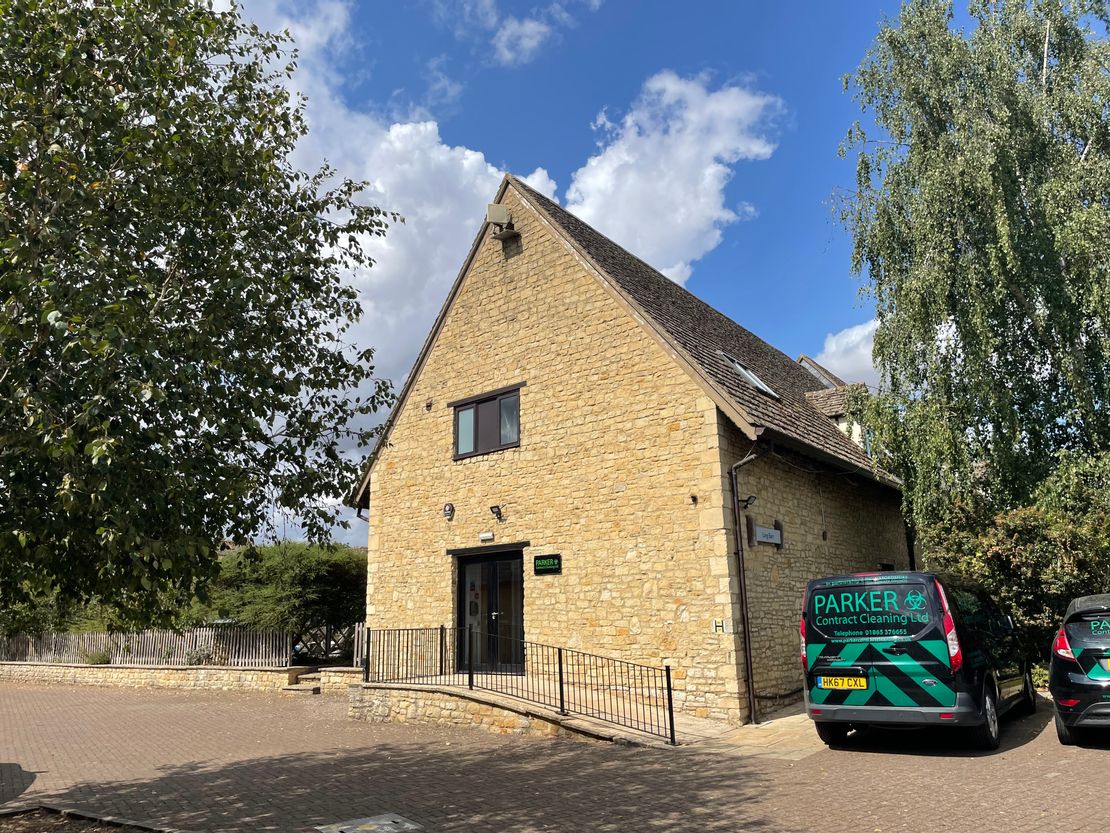 Worton Park, Cassington, Oxfordshire, OX29 4SU