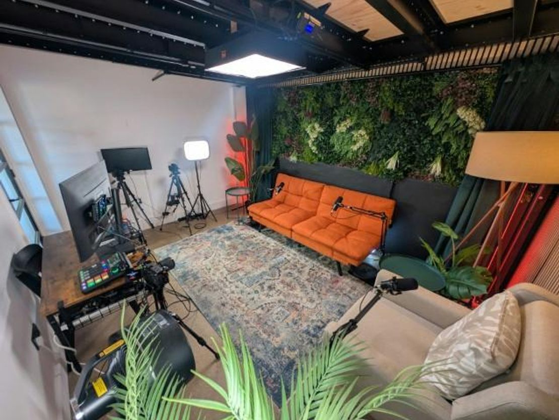 Unit 2-5 Mowat Industrial Estate, Watford, WD24 7UY
