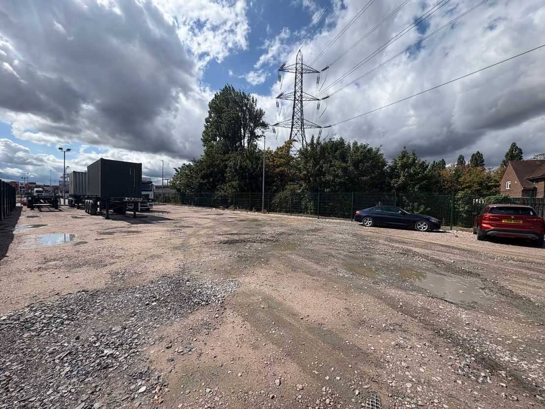 KGN Compound North, Western Avenue, Western Docks, Southampton, Hampshire, SO15 0HH