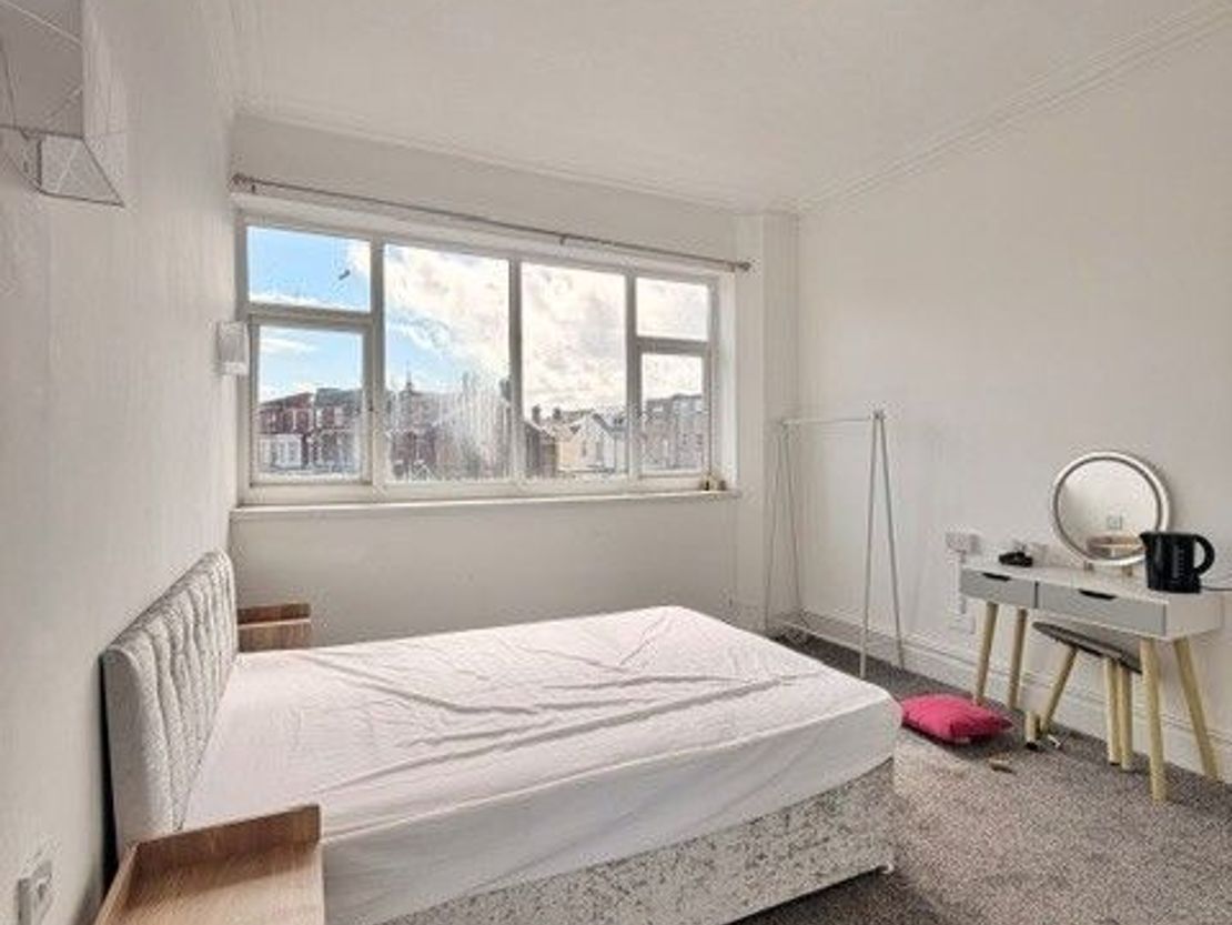 8, Pleasant Street, Blackpool, FY1