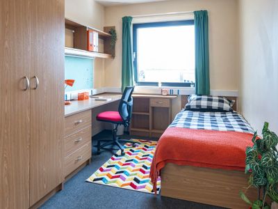 Property Image for University Square, 36 Queens Road, Southend-on-Sea, SS1 1BF