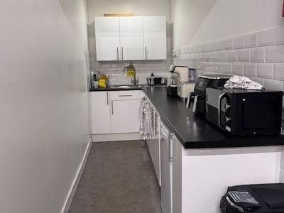 Property Image for Little Bassetts Farm, Magpie Lane, Little Warley, Brentwood, Essex, CM13 3EA