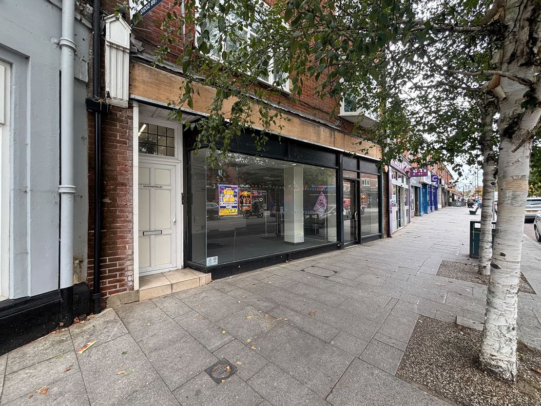 78 Station Road, New Milton, Hampshire, BH25 6LE