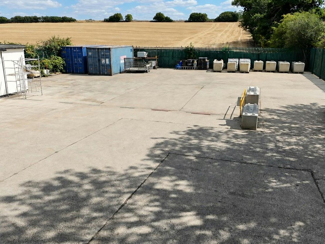 Skeleton Yard, Buntingford Road, Ware, SG11 1RT