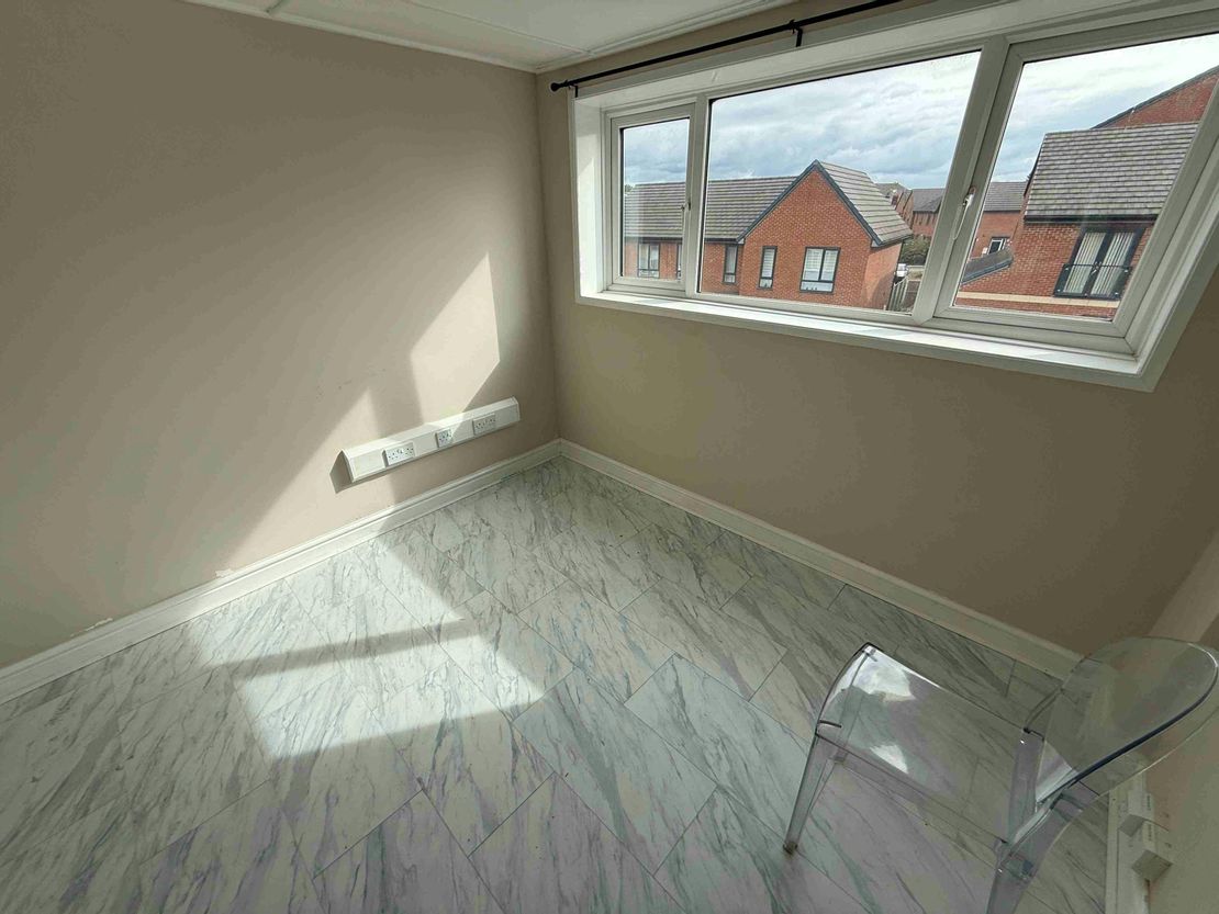 Unit 2B, Station Yard, Sandbach, CW11 3JG