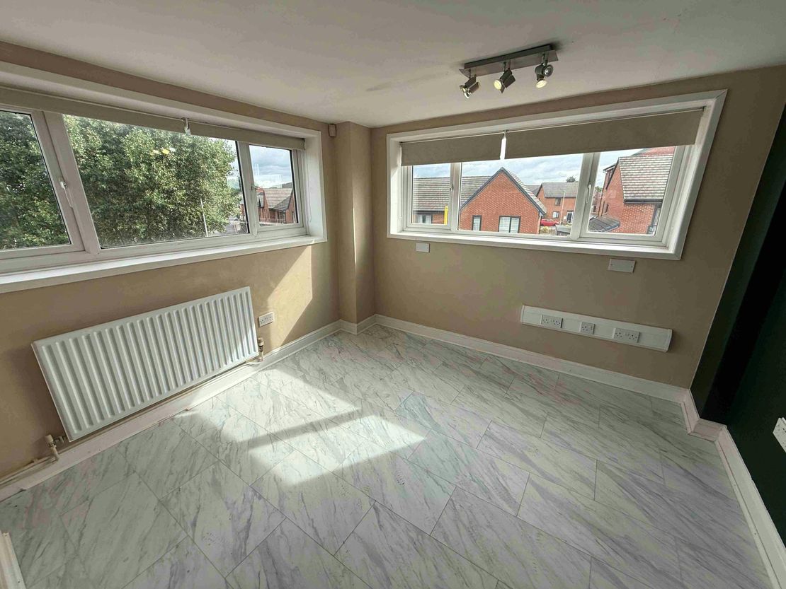 Unit 2B, Station Yard, Sandbach, CW11 3JG