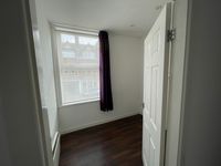 Property Image for 15 Headingley Lane, Leeds, West Yorkshire, LS6 1BL