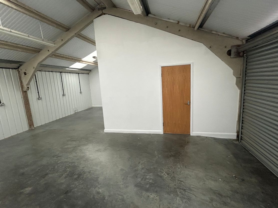 West Chiltington Lane, Coneyhurst, Billingshurst, West Sussex, RH14 9DL