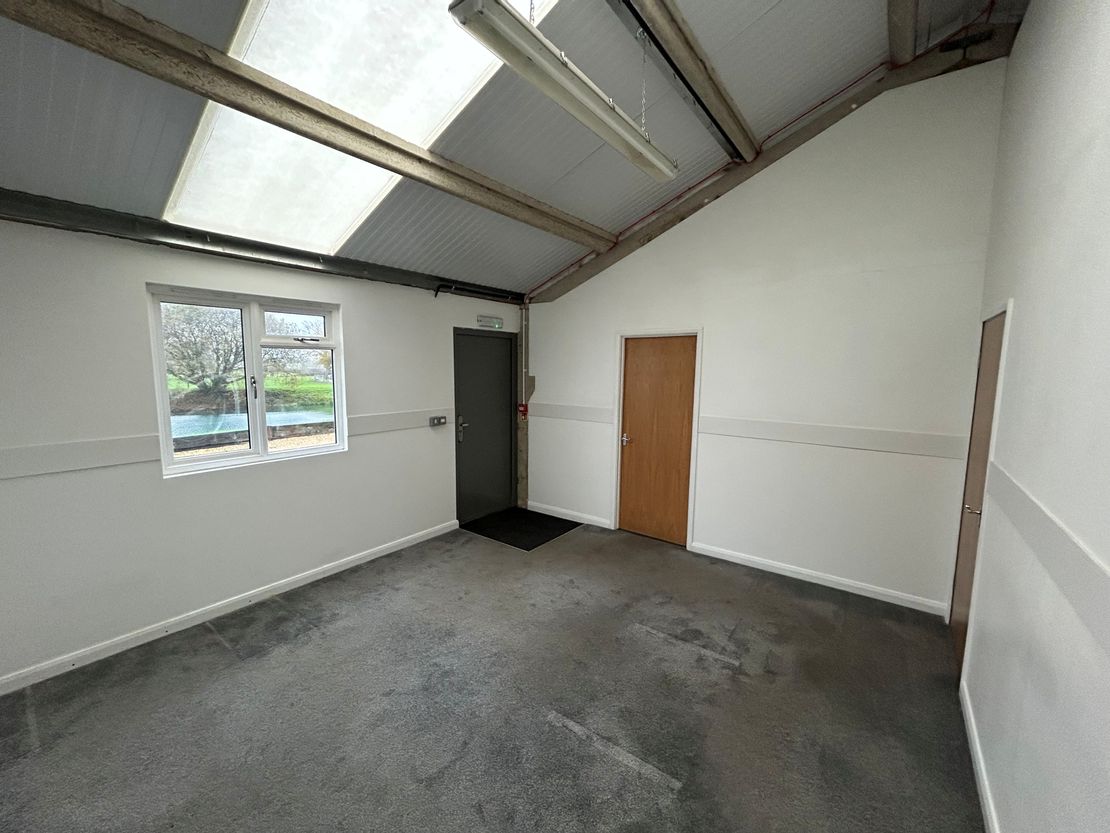 West Chiltington Lane, Coneyhurst, Billingshurst, West Sussex, RH14 9DL