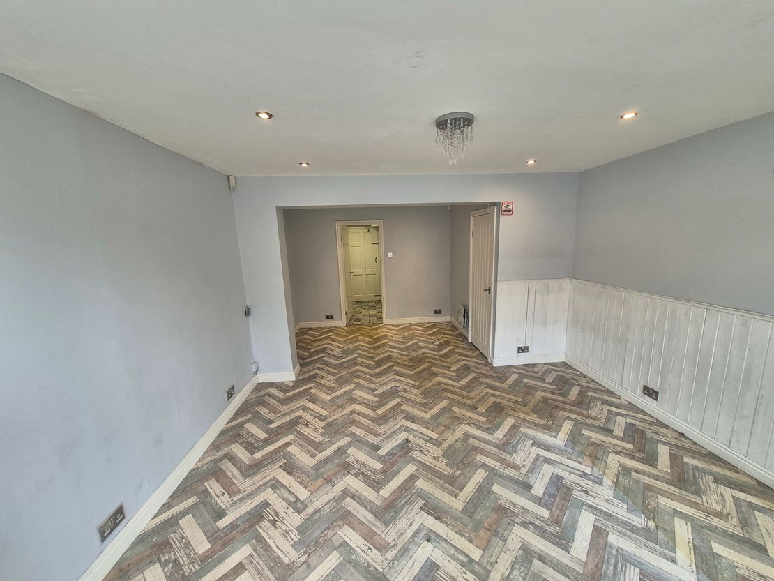 24 High Street East, Glossop, Derbyshire, SK13 8DA