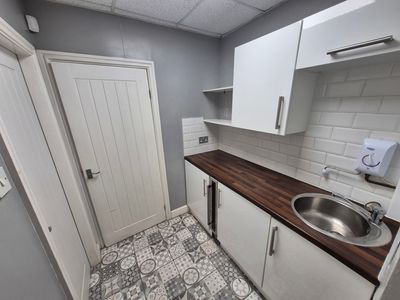 Property Image for 24 High Street East, Glossop, Derbyshire, SK13 8DA