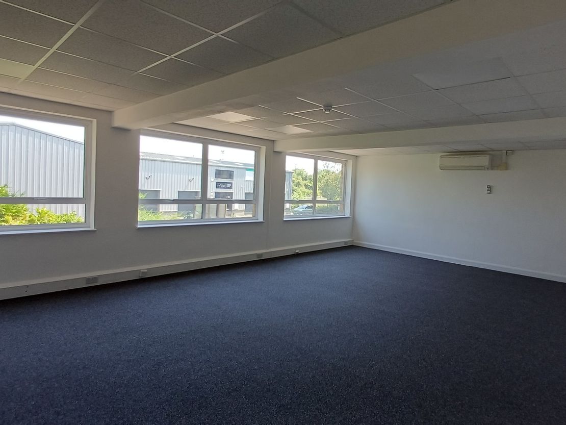 Glover Heights, Suites 4, 35-37 Bury Mead Road, Hitchin, Hertfordshire, SG5 1RT
