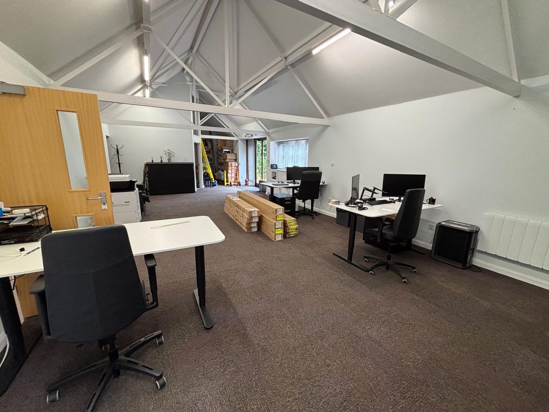 Unit 1 Manor Farm Offices, Flexford Road, North Baddesley, Southampton, Hampshire, SO52 9DF