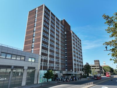 Property Image for Mercury House, Mercury Gardens, Romford, Greater London, RM1 3DW