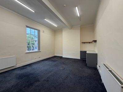 Property Image for Suite 5 8-10 South Parade, Wakefield, West Yorkshire, WF1 1LR