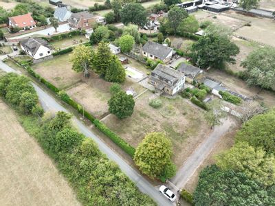 Property Image for Hillview, Oxford Road, Horndon-On-The-Hill, Stanford-Le-Hope, Essex, SS17 8PX