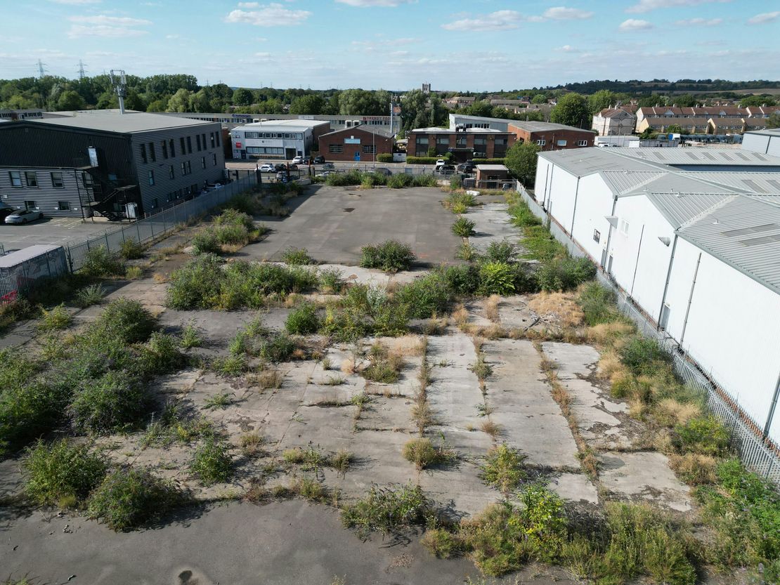 100 Brooker Road, Waltham Abbey, EN9 1JH