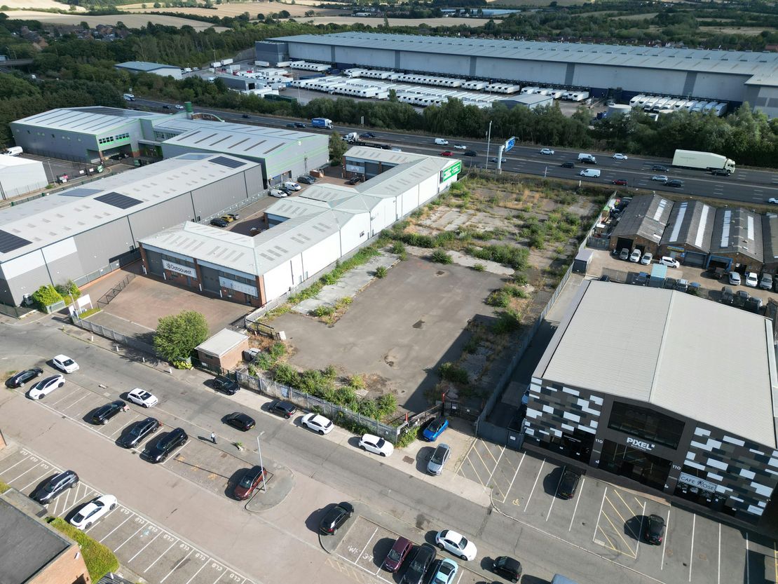 100 Brooker Road, Waltham Abbey, EN9 1JH